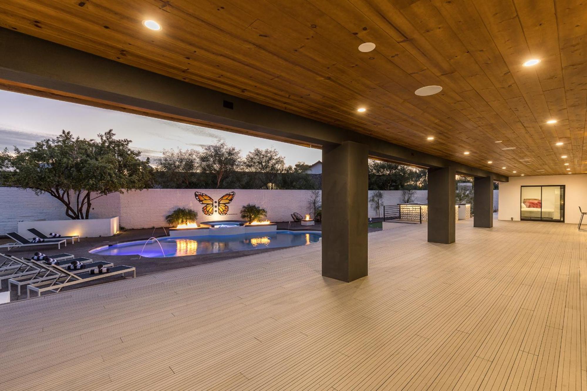 Luxury Micro-Resort, Theater, Sauna, Heated Pool Финикс Екстериор снимка