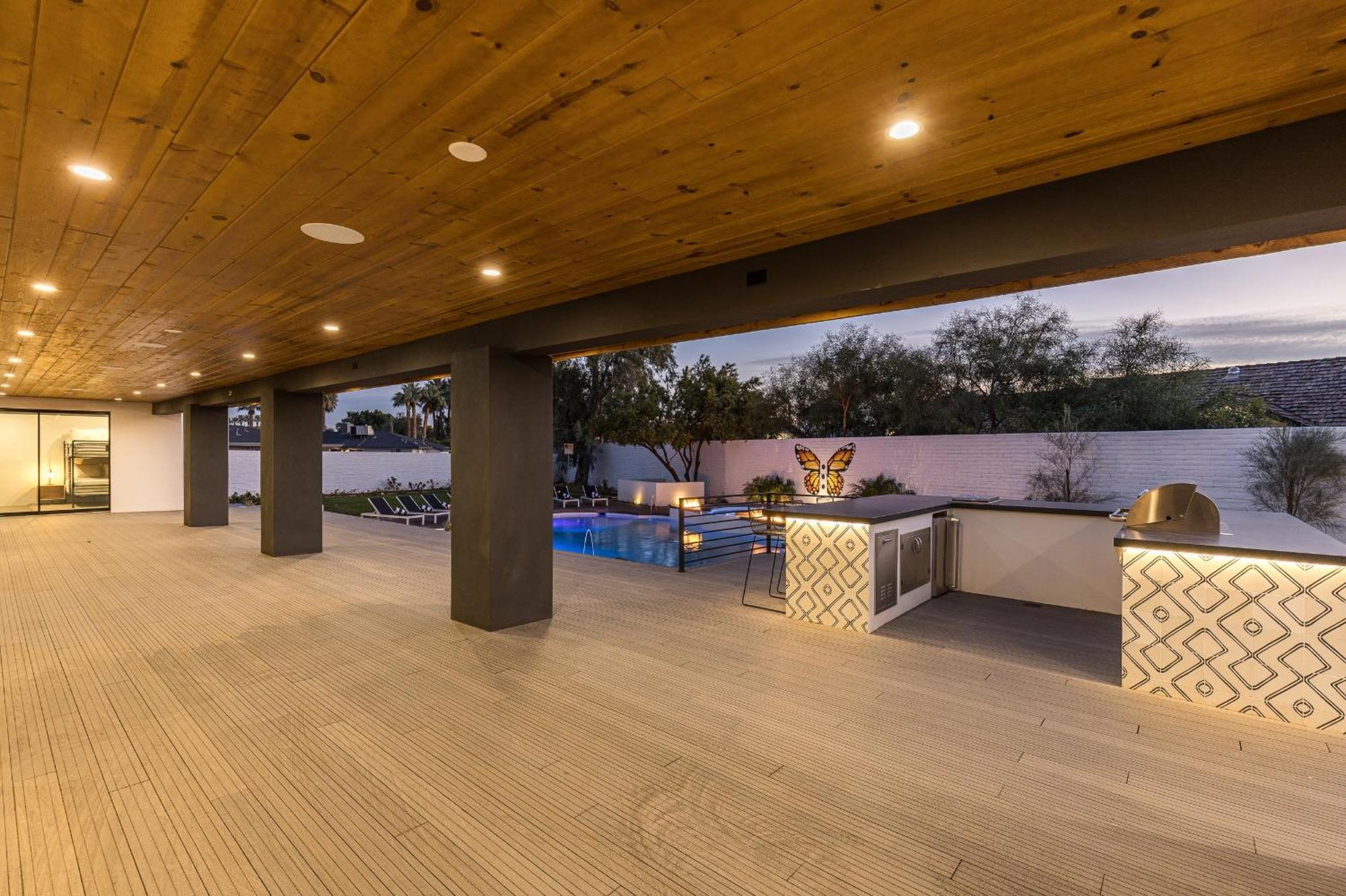 Luxury Micro-Resort, Theater, Sauna, Heated Pool Финикс Екстериор снимка