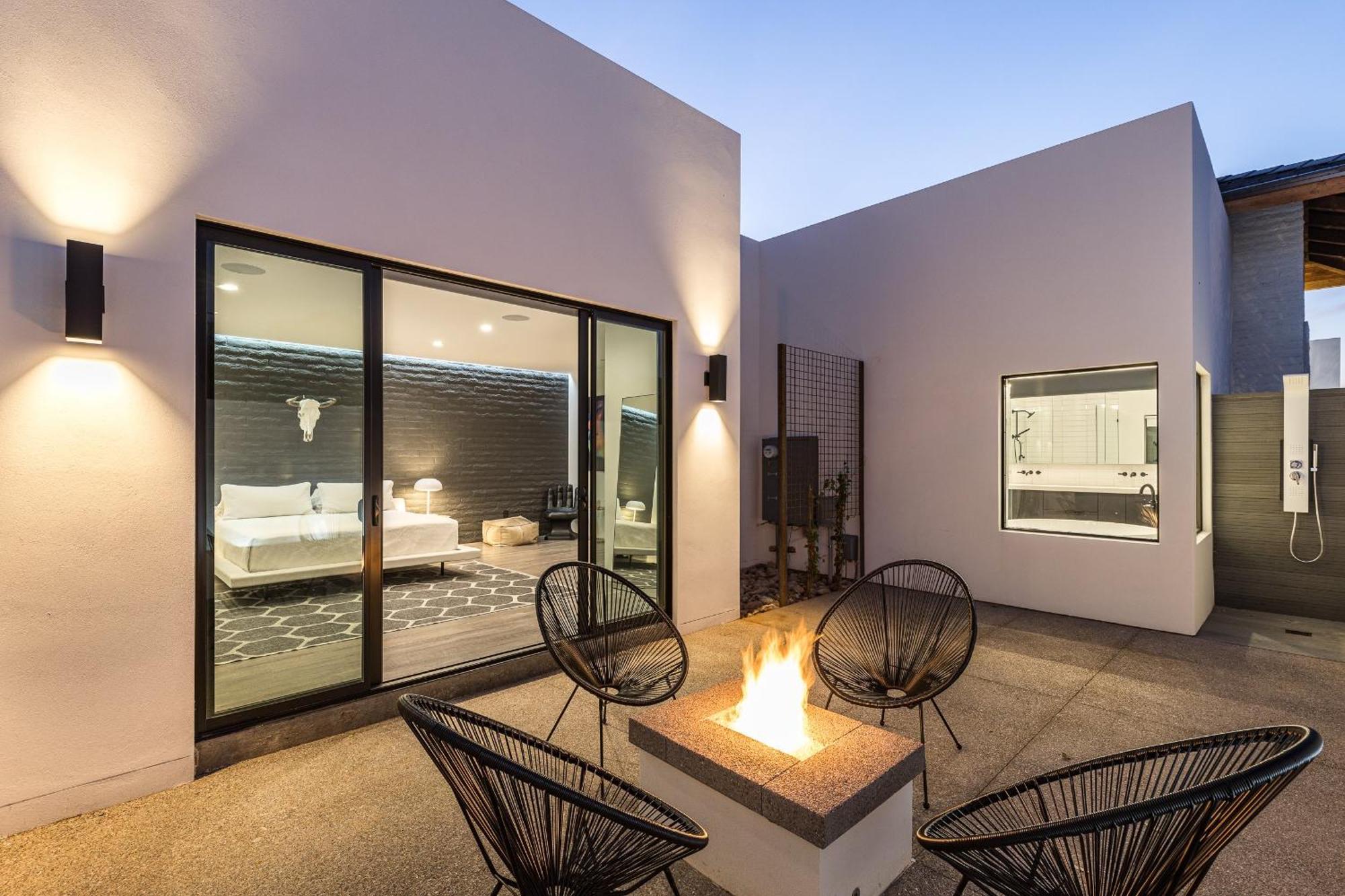 Luxury Micro-Resort, Theater, Sauna, Heated Pool Финикс Екстериор снимка