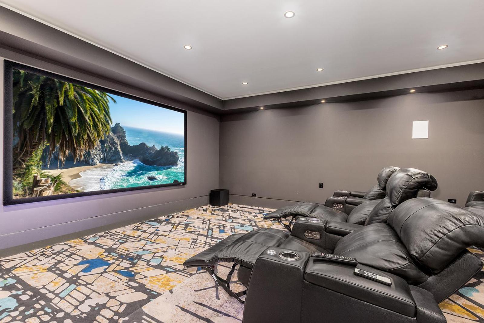 Luxury Micro-Resort, Theater, Sauna, Heated Pool Финикс Екстериор снимка